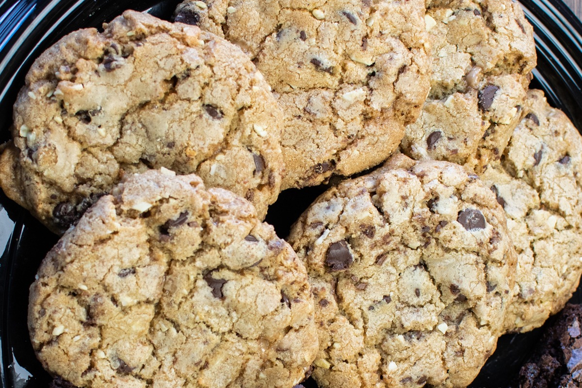 Chocolate Chip Almond Toffee Cookie